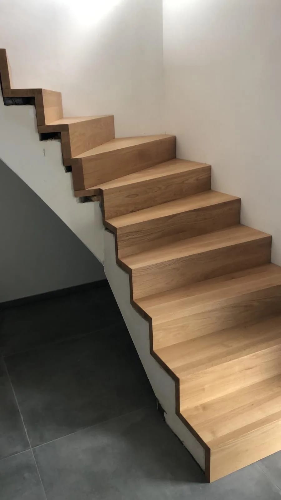 Solid wood folded staircase — treads and risers in solid timber, manufactured in Witten